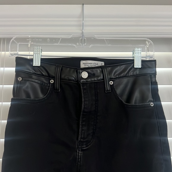 Mixed fabric high rise super skinny ankle jeans. - Picture 3 of 5